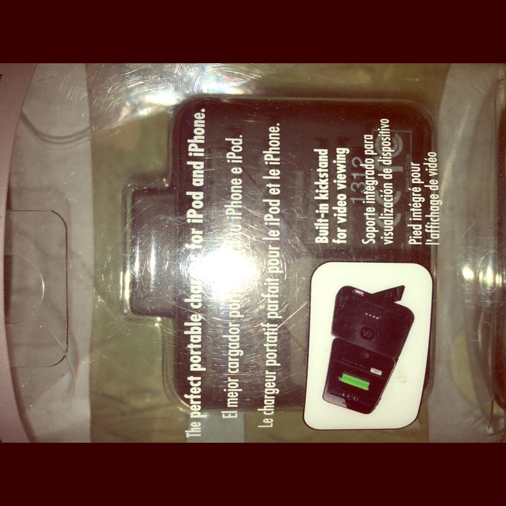 Portable iPhone iPod power bank 1200 nice one!!!!!