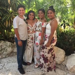 Meet your Posher, Anna