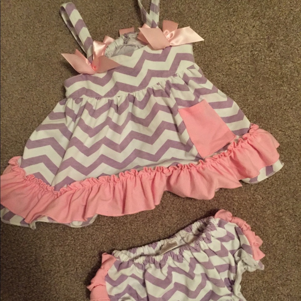 **SOLD** Chevron swing set
