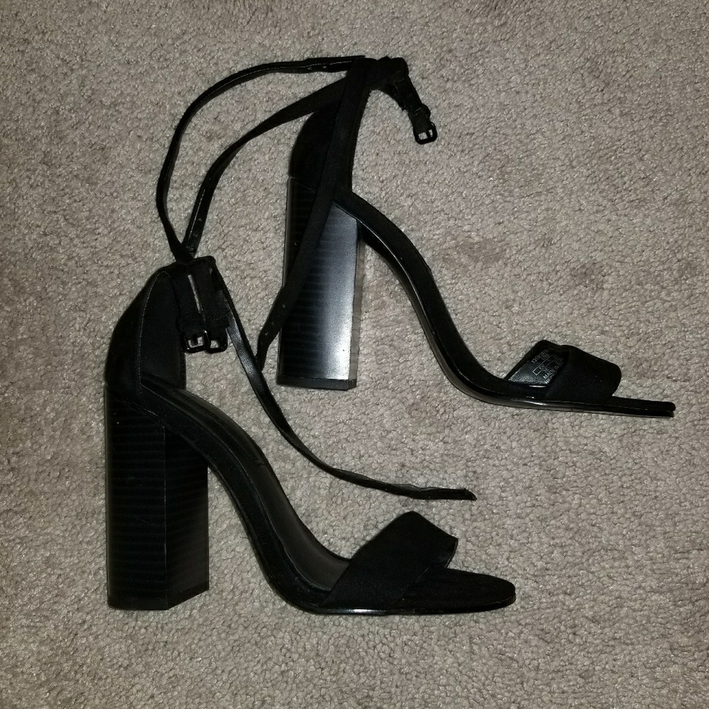 *1hr only sale* Block heel Zara sandals