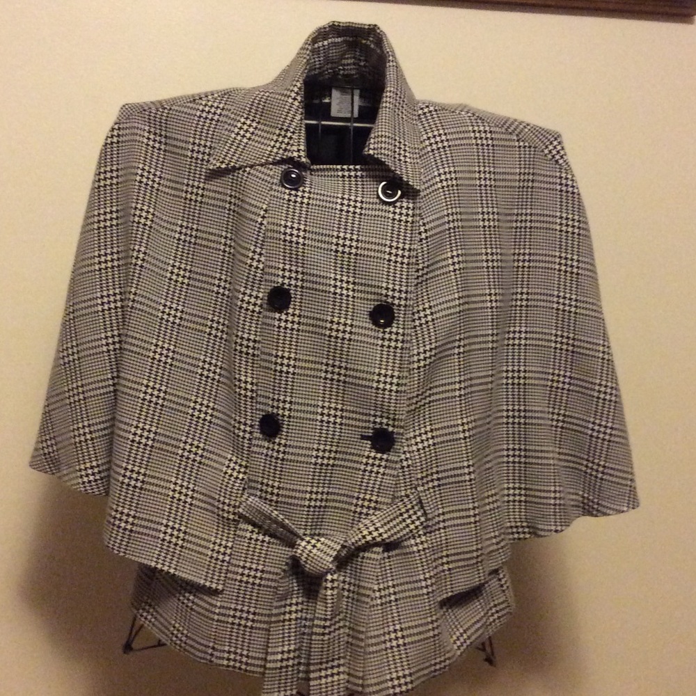 Checked Hounds tooth caped blazer