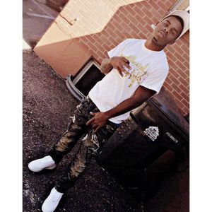 Meet your Posher, Levarr