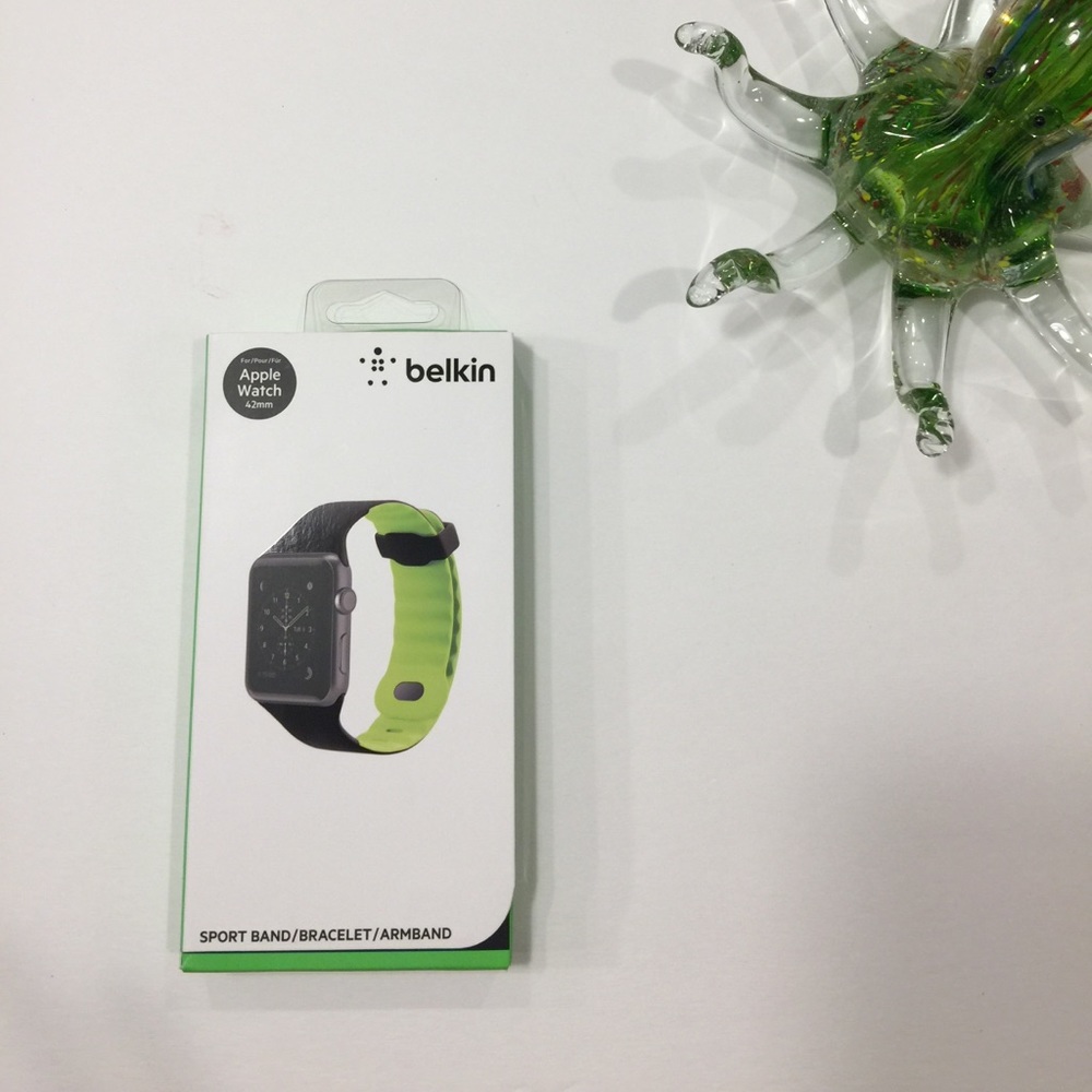 🌼Offers🌼Apple Watch 42mm Sport  Belkin Black