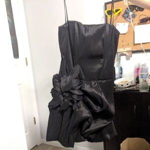 Strapless black Formal dress