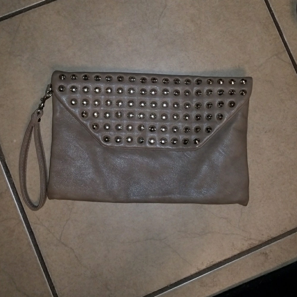 Express brand clutch