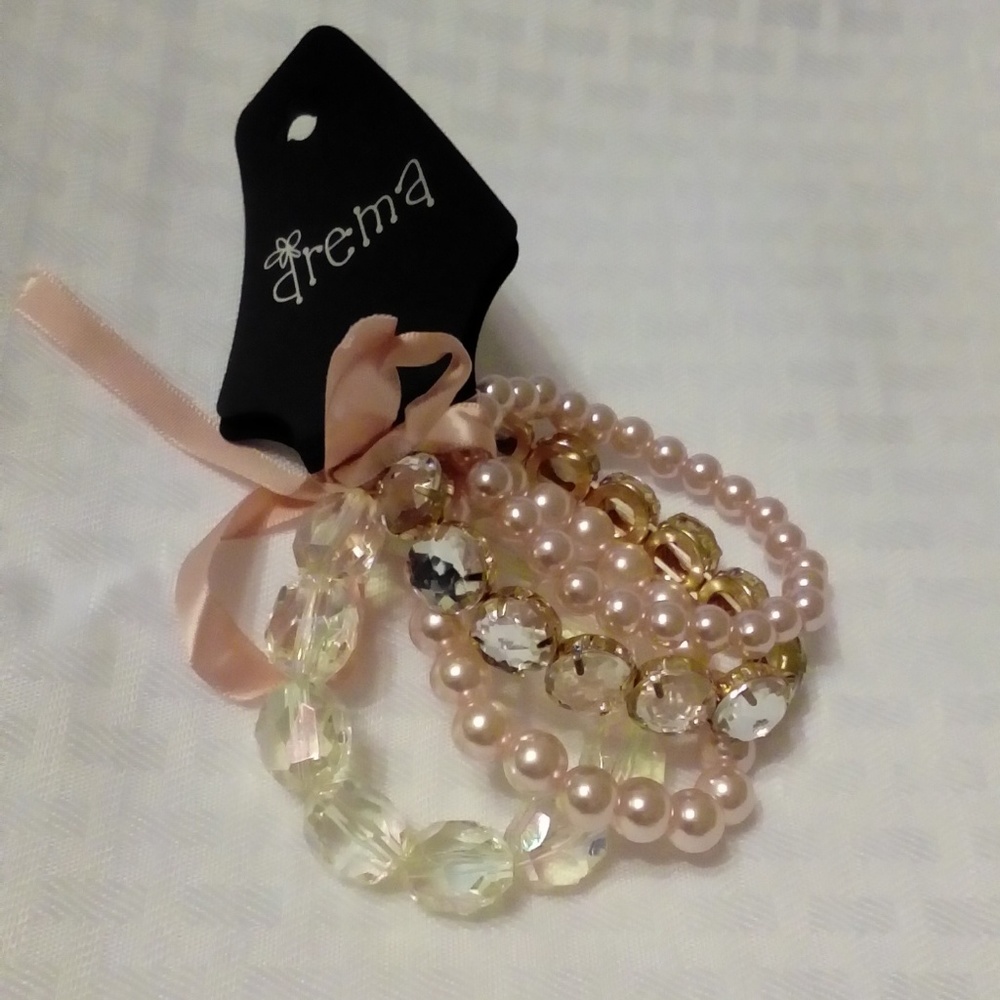 NWT Drema Stretch Bracelets Set of 4