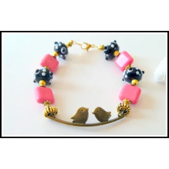 Handcrafted Birds Pink Black Beaded Bracelet new - Picture 2 of 2