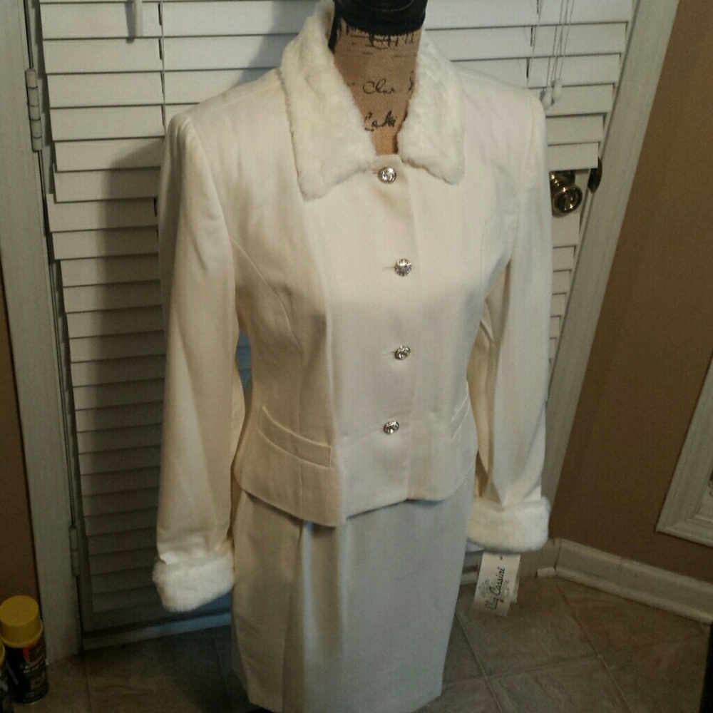 Two piece  Oleg Cassini women suit