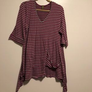3xl woman’s purple and gray 3/4 sleeve shirt