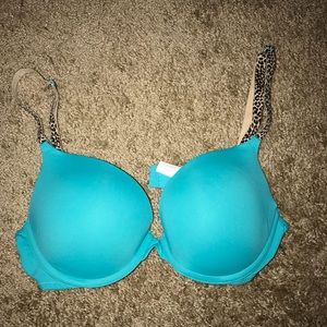 Victoria’s Secret bra!!