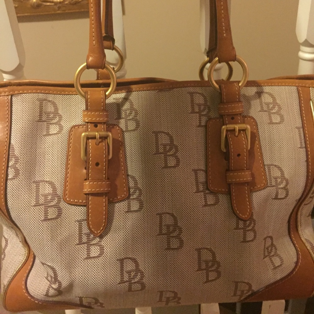 Dooney & Bourke Handbag