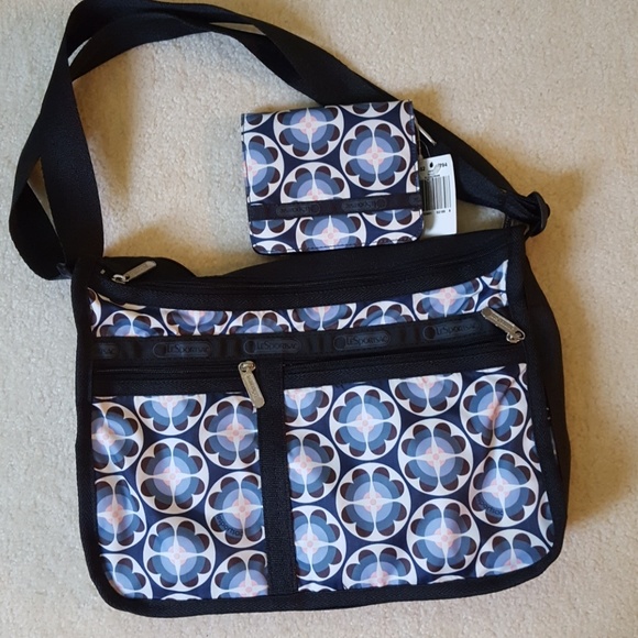 Le Sportsac Handbags - LeSportsac Purse and Wallet Set