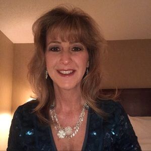 Meet your Posher, Beverly