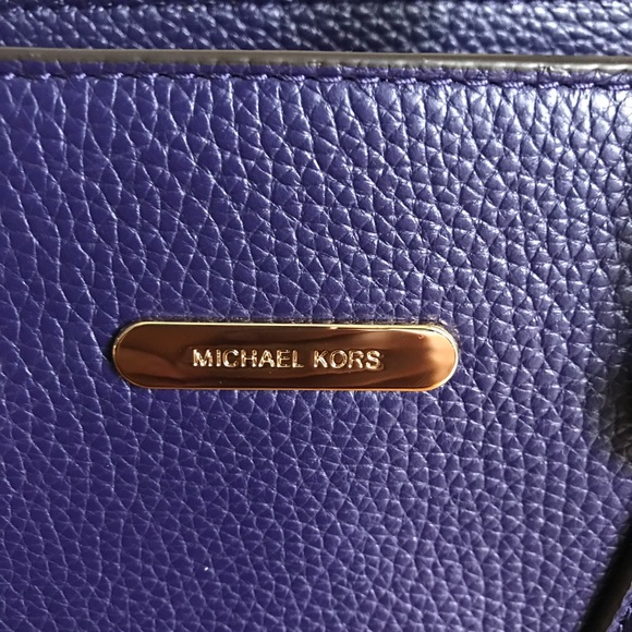 SOLD! NEW!! Michael Kors Handbag - Picture 2 of 8