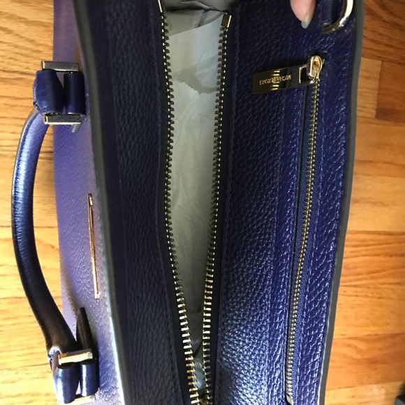 SOLD! NEW!! Michael Kors Handbag - Picture 6 of 8