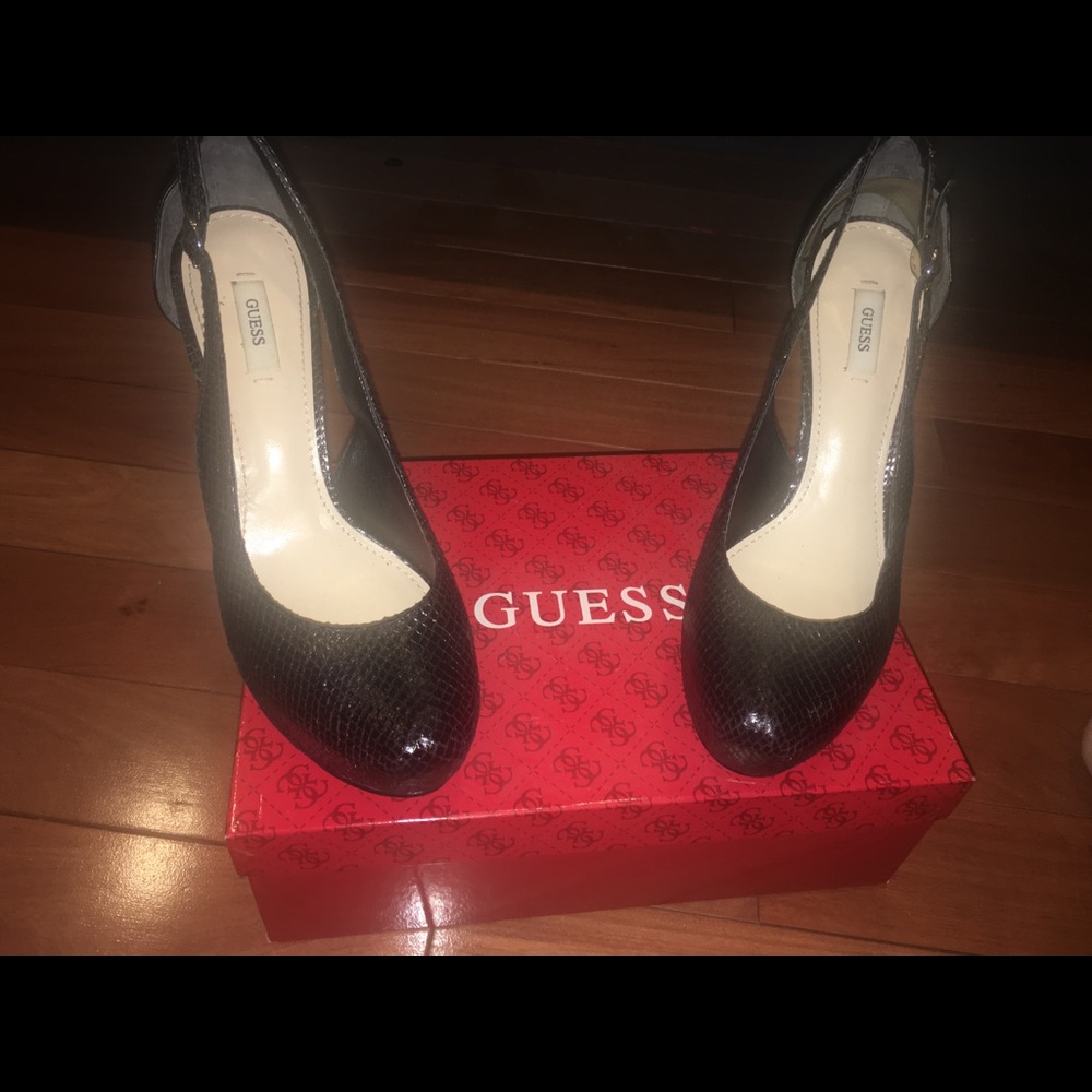 Guess Woman Heels