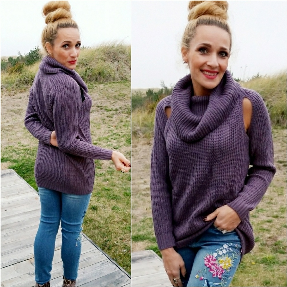 💋SOLD OUT💋Lavender SWEATER - Picture 3 of 4