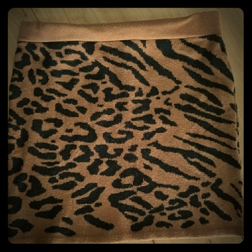 Stretchy Leopard Sweater Mini