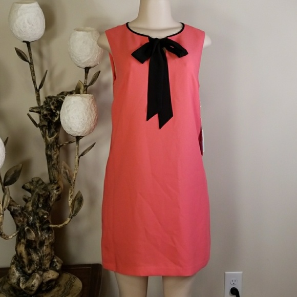 CeCe  Rosie Tie Neck Shift Dress - Picture 2 of 6
