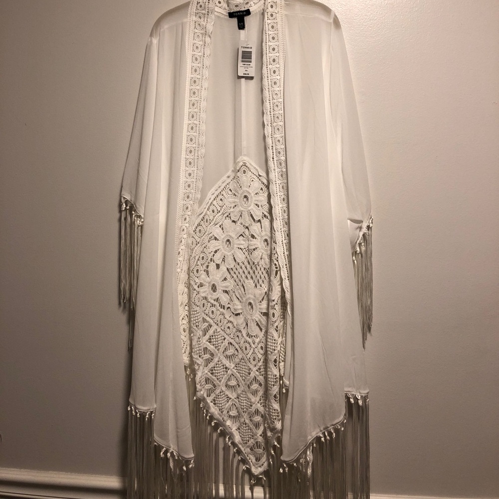 NWT torrid white cover