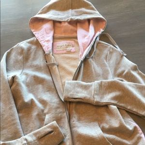 Evy's Tree hoodie size medium