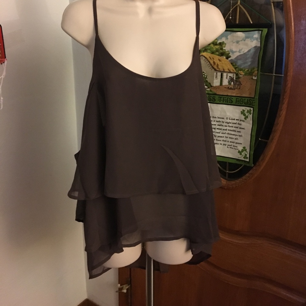 Thanth cute silky top