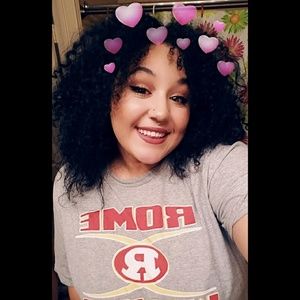 Meet your Posher, Kaitlyn