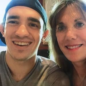 Meet your Posher, Carrie