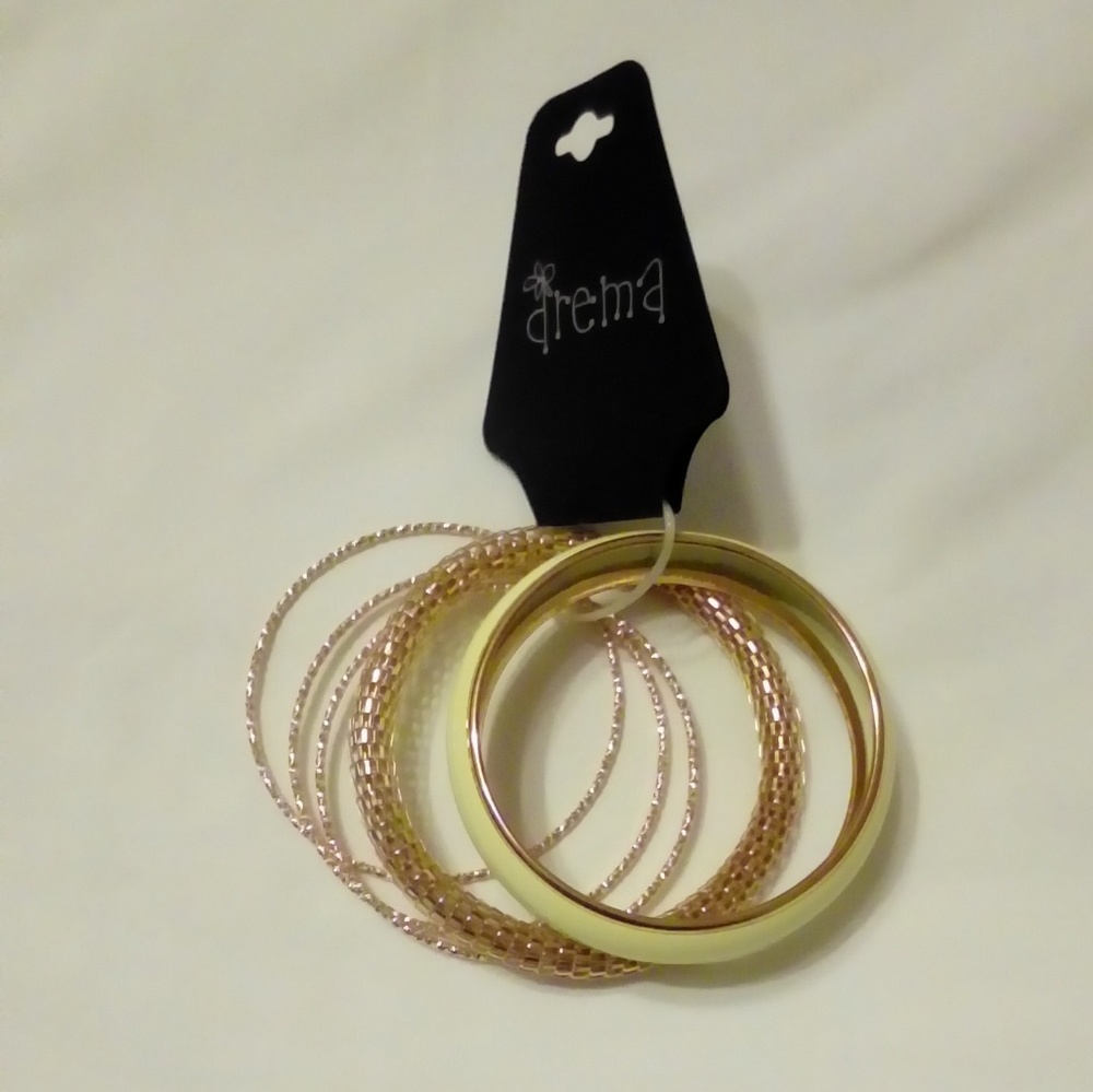 NWT Drema Gold/Cream (Off-White)Bracelets Set of 5
