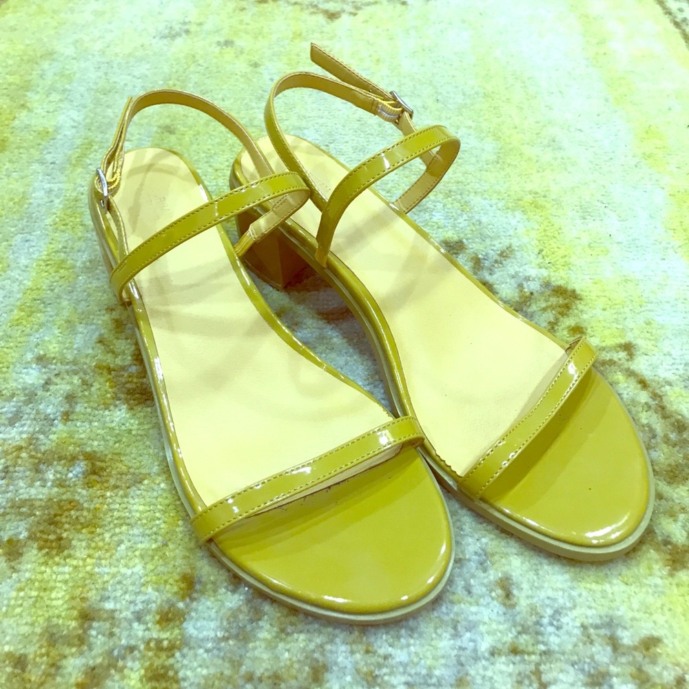 Urban Outfitters • Quirky Low Heel Sandals