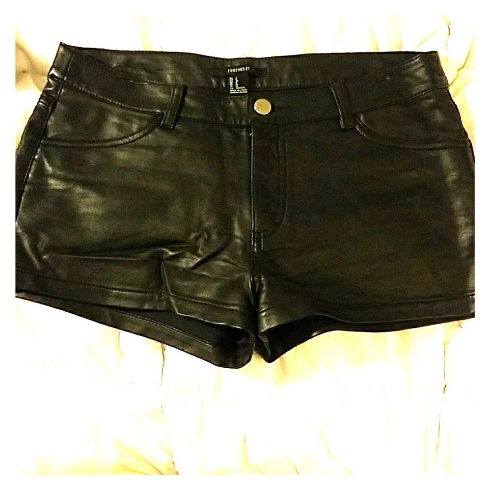 Faux leather shorts