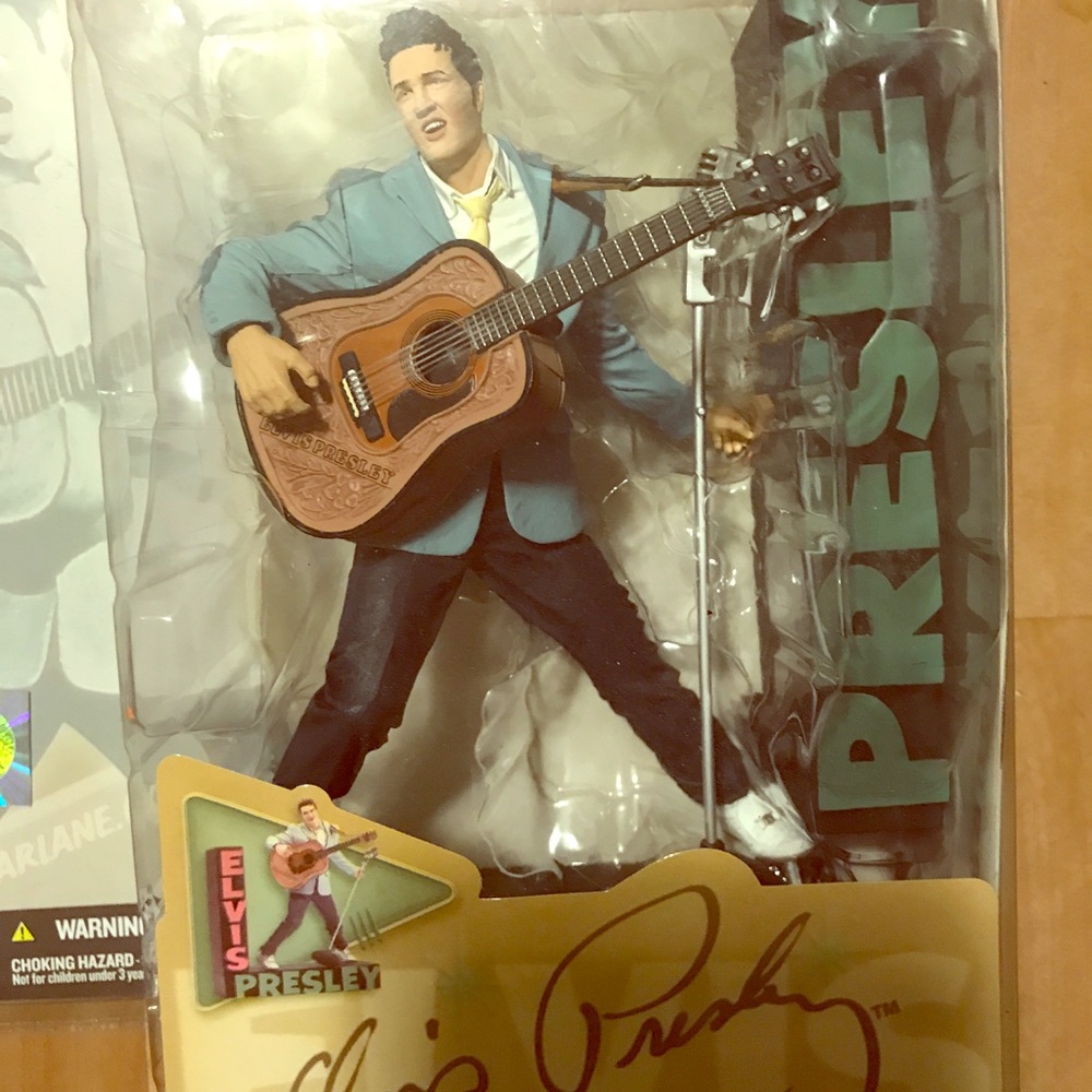 🎤🎸50th Anniversary Elvis Presley figurine🎸🎤