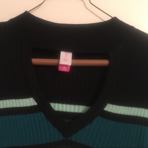 NB CHOKER SWEATER - Picture 2 of 3