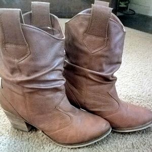 Womens Camel Cowgirl Booties