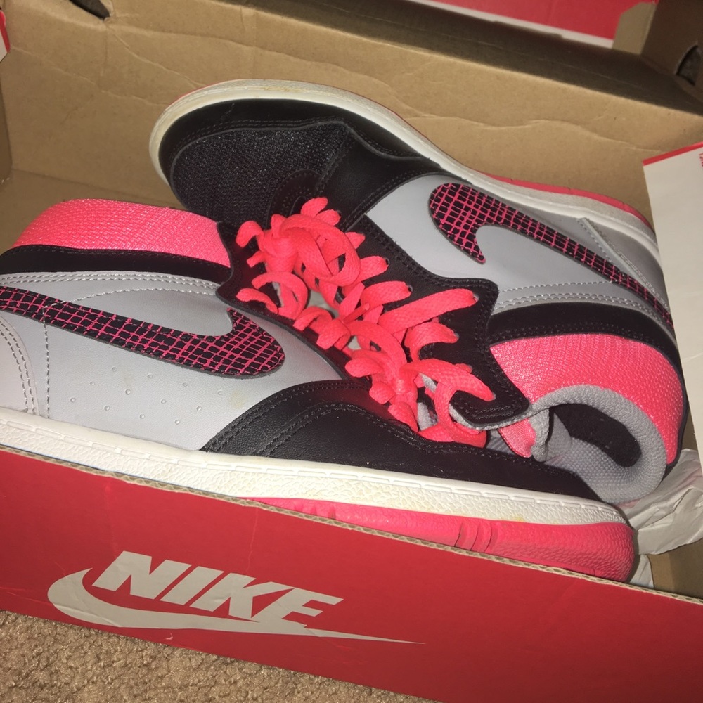 Nike force sky high