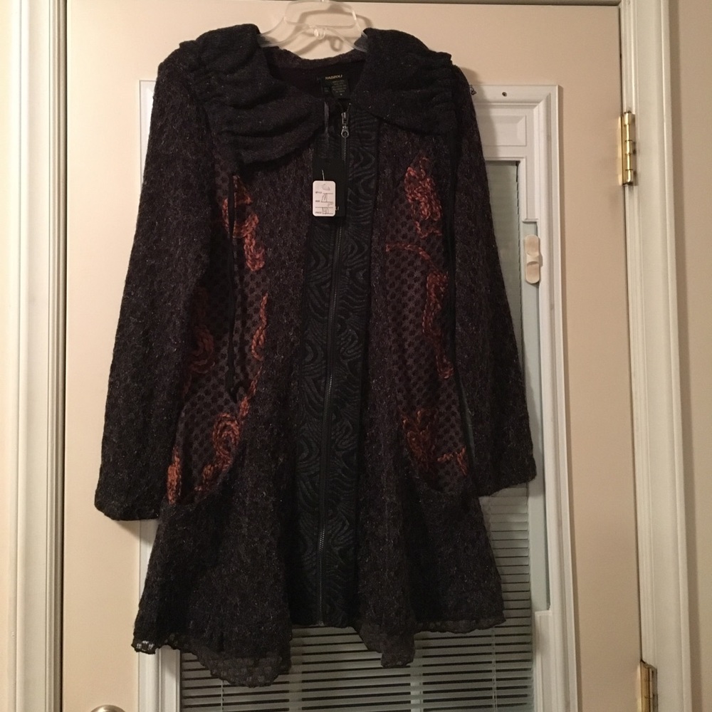 Radzoli tunic sweater size medium