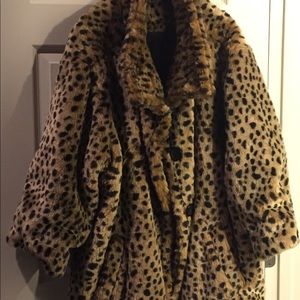 4x Torrid Leopard Print Faux Fur Coat