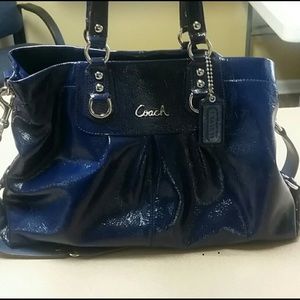 Beautiful Coach Purse Patent Leather Authentic💯✔️