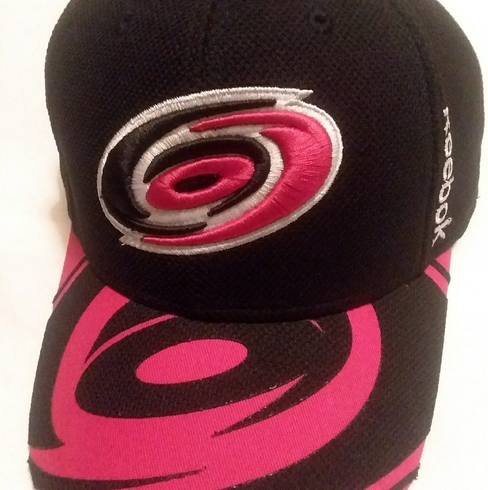 Official Reebok NHL Center Ice fitted Hat