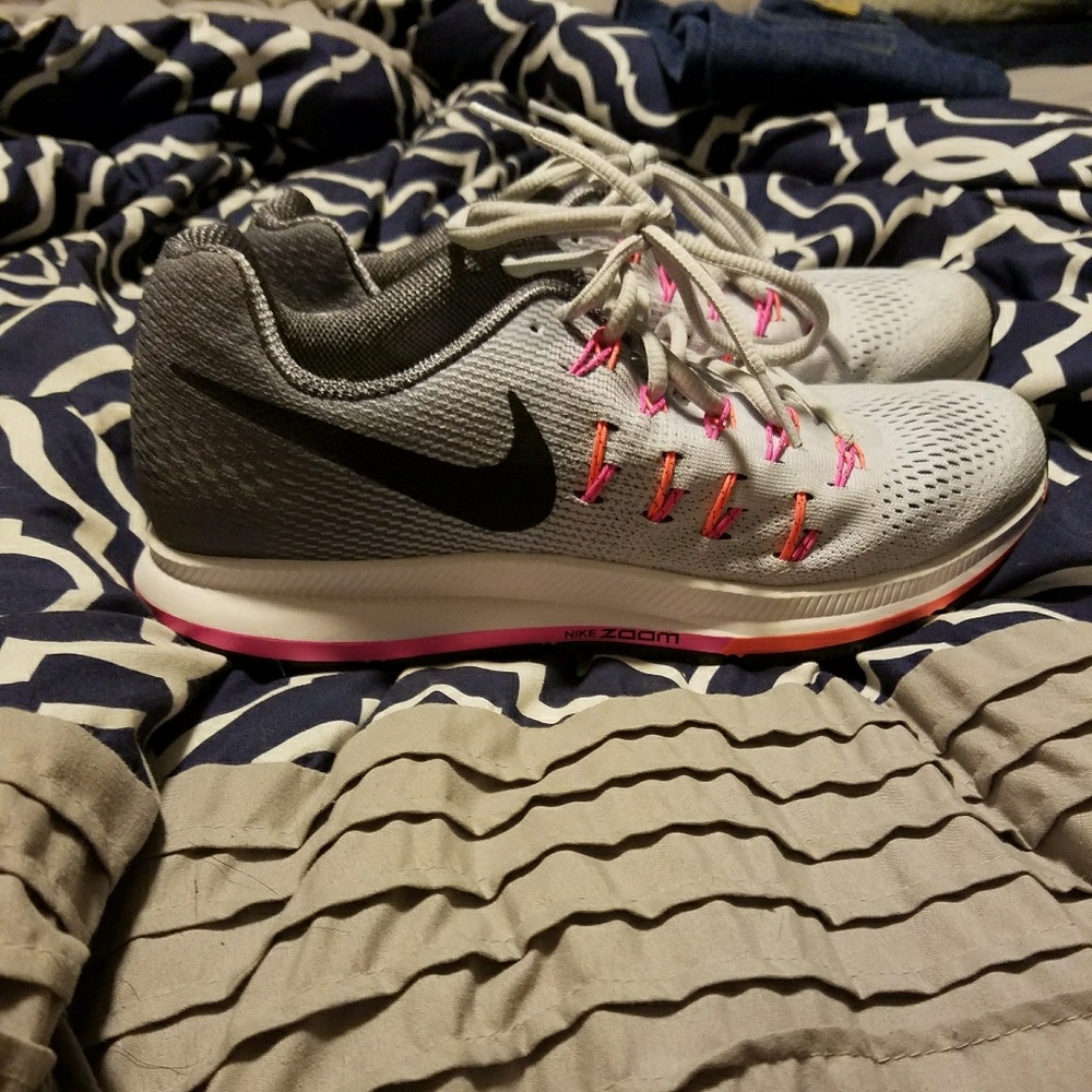 Women's Nike Zoom Pegasus size 10
