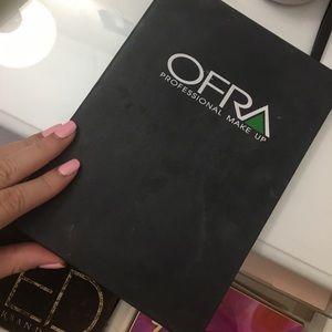 Ofra blush palette