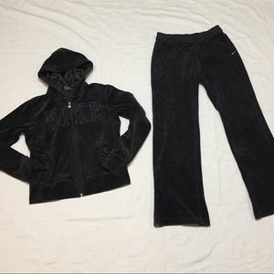 nike womens black tracksuit