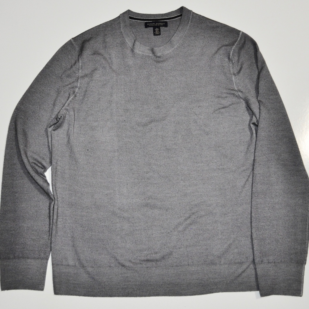 Banana Republic 100% Extra Fine Merino Wool Size L
