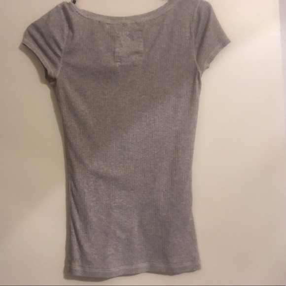 HOLLISTER TOP - Picture 3 of 3