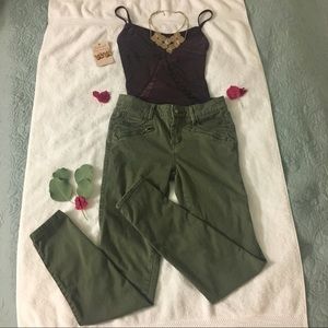 ✨FLASH SALE ✨ NWOT Olive Green Jeans