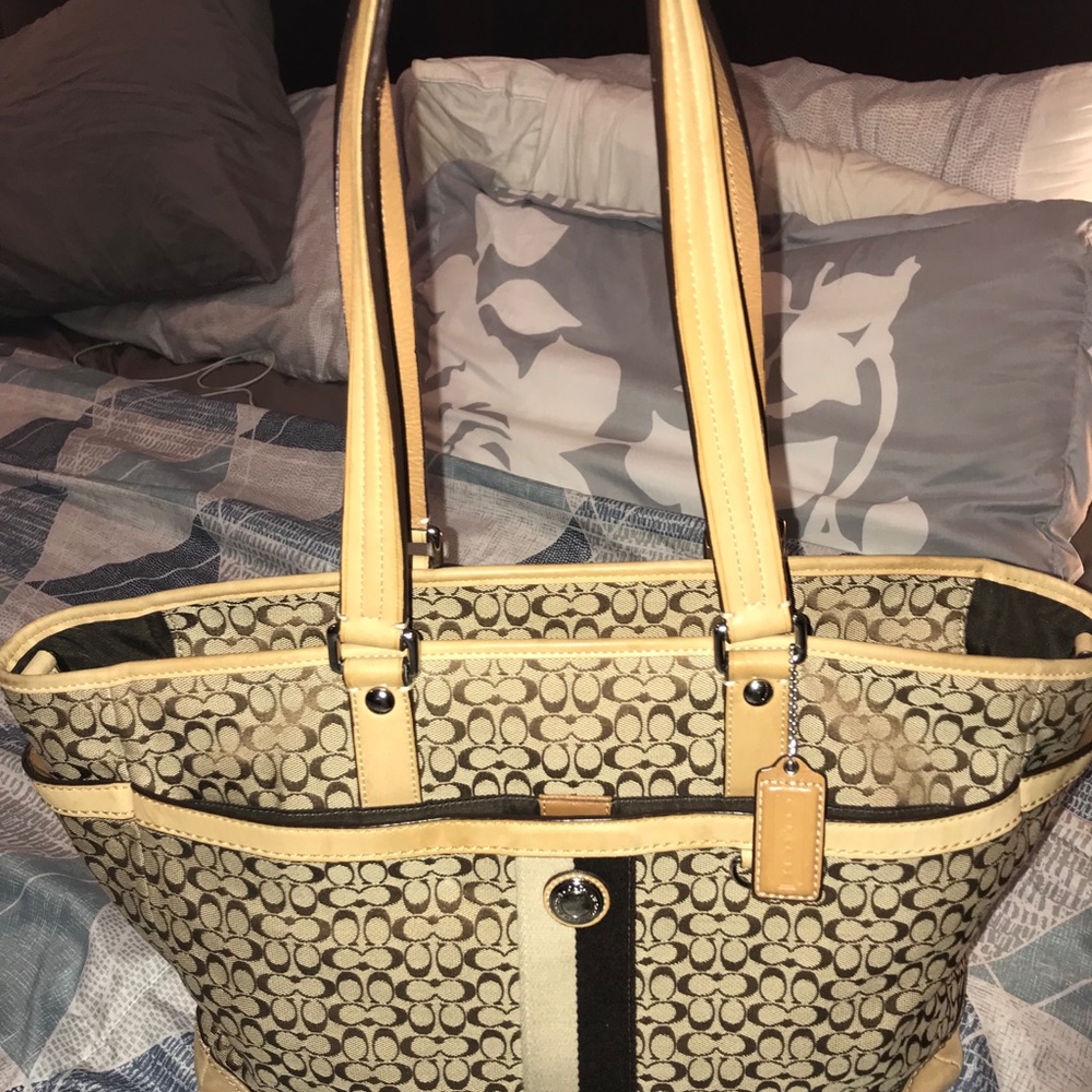 Auth. Coach Signature canvas voyage diaper bag