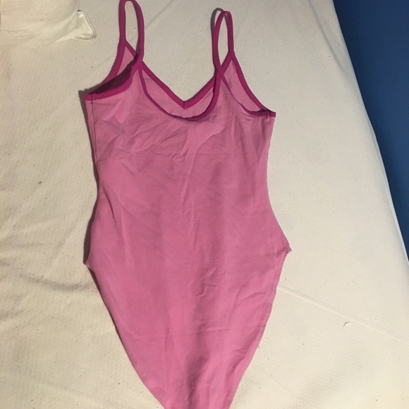 Pink leotard - Picture 4 of 4