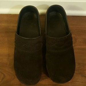 Women's size 9 Lands End clogs