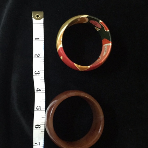 Vintage wood painted and amber colored bracelets - Picture 8 of 8