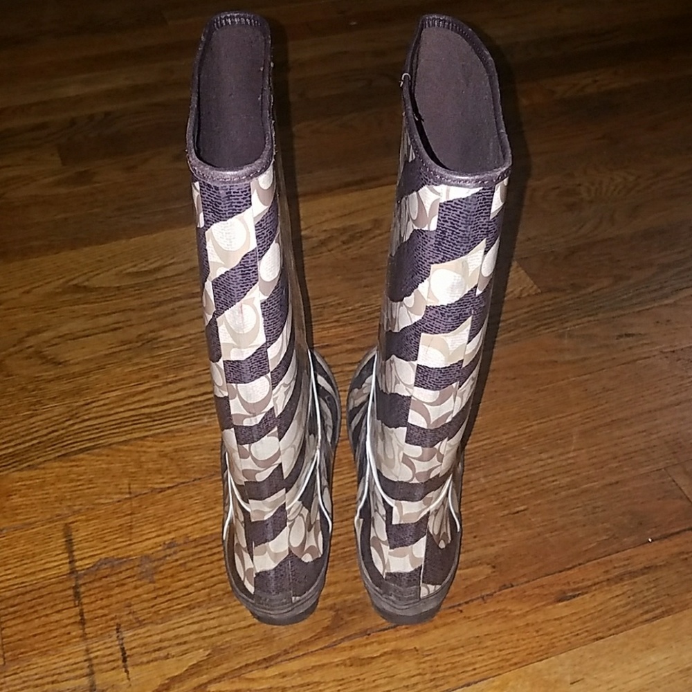 COACH Rainboots - Picture 2 of 8